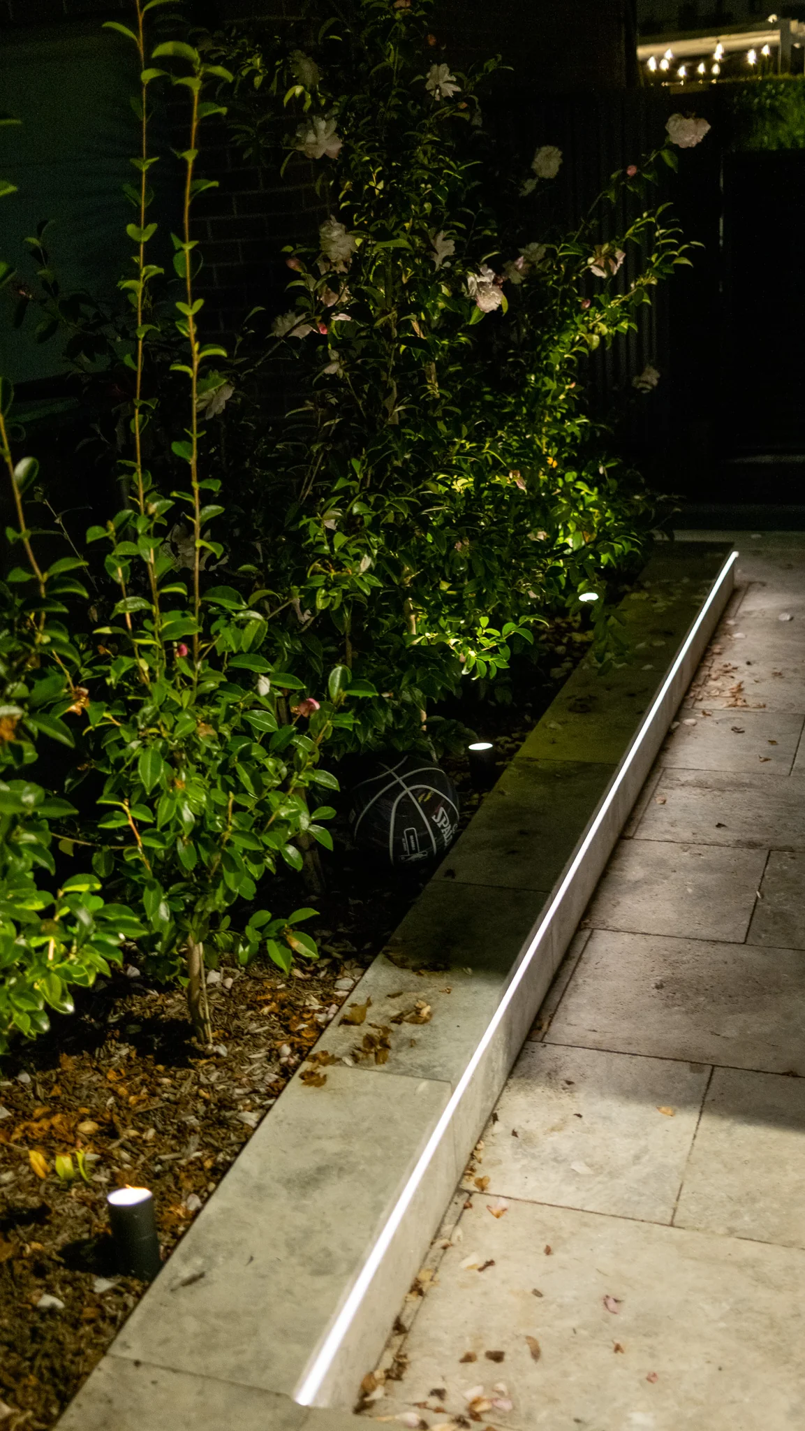 Spike light Niso Polycarbonate Black 5w LED 12V Tricol HV1482T-BLK