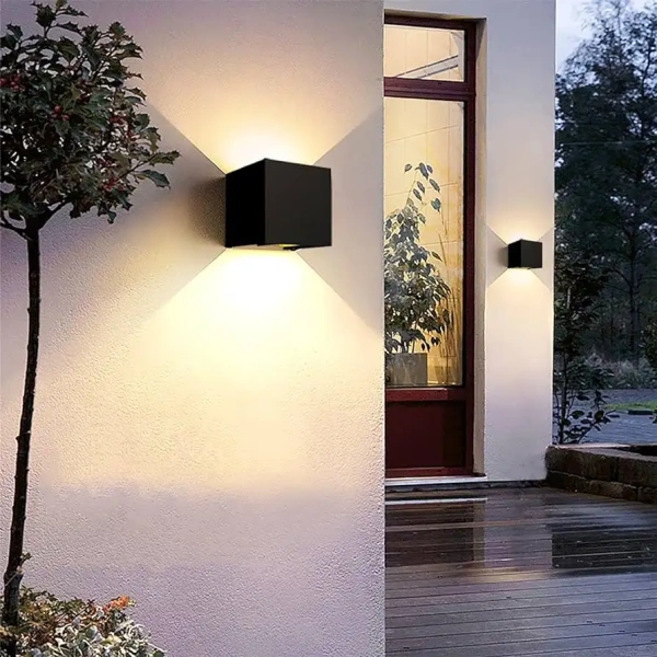 Wall light VERSA LED 6W 3CCT HV3658T-BLK-SQ