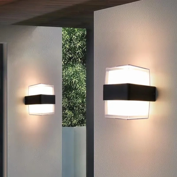 Wall light Haast 2lt IP65 10W 3CCT BLK