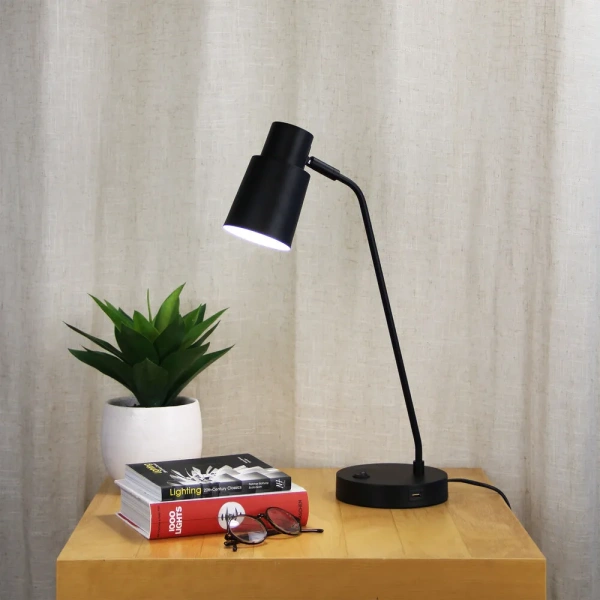 Desk lamp RIK WITH USB BLACK